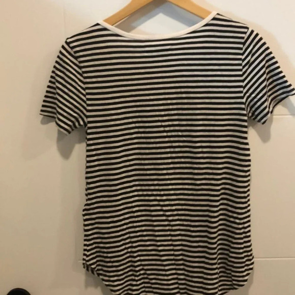Abercrombie  & Finch Striped basic Tshirt XS - Picture 6 of 6